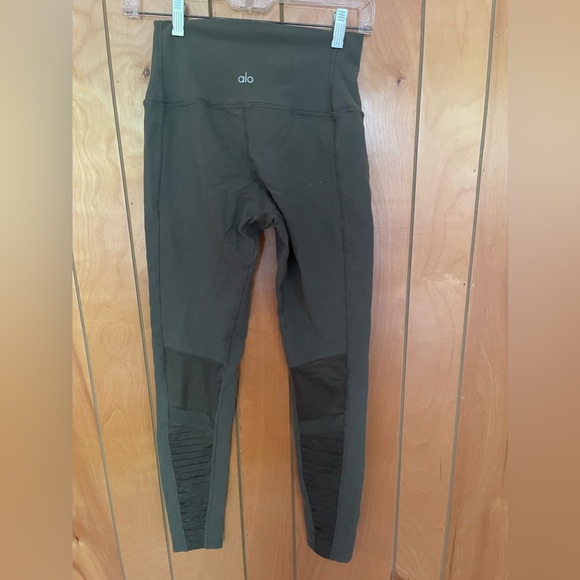 Alo Moto Leggings - Picture 3 of 3